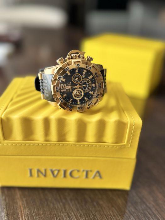 INVICTA часовник