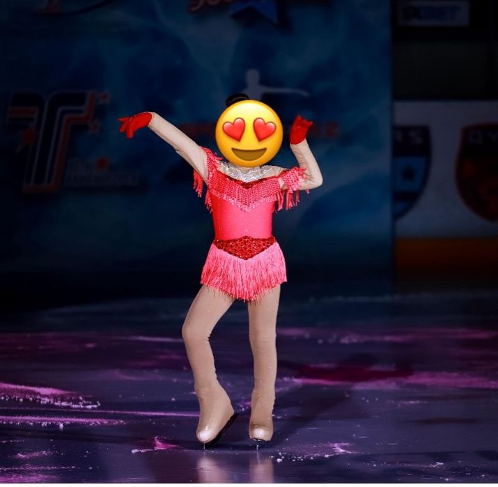 Продам платье фигурное катание