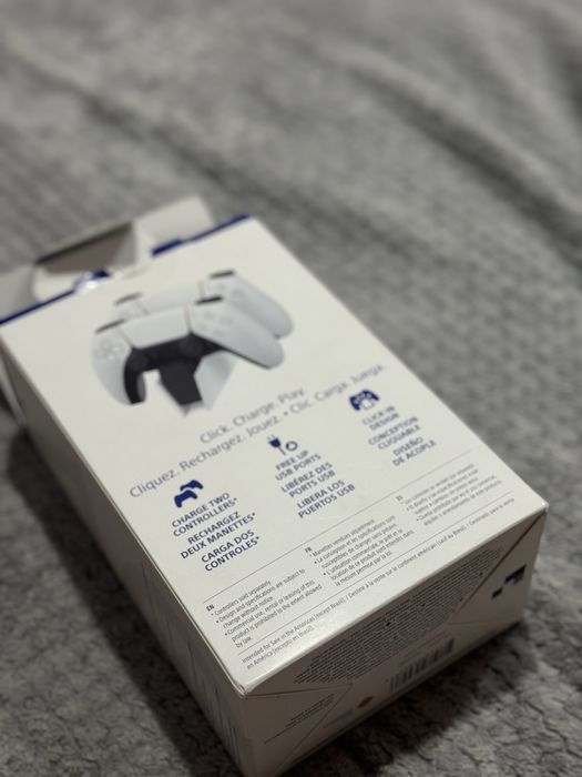 Зарядка для джойстиков PS5