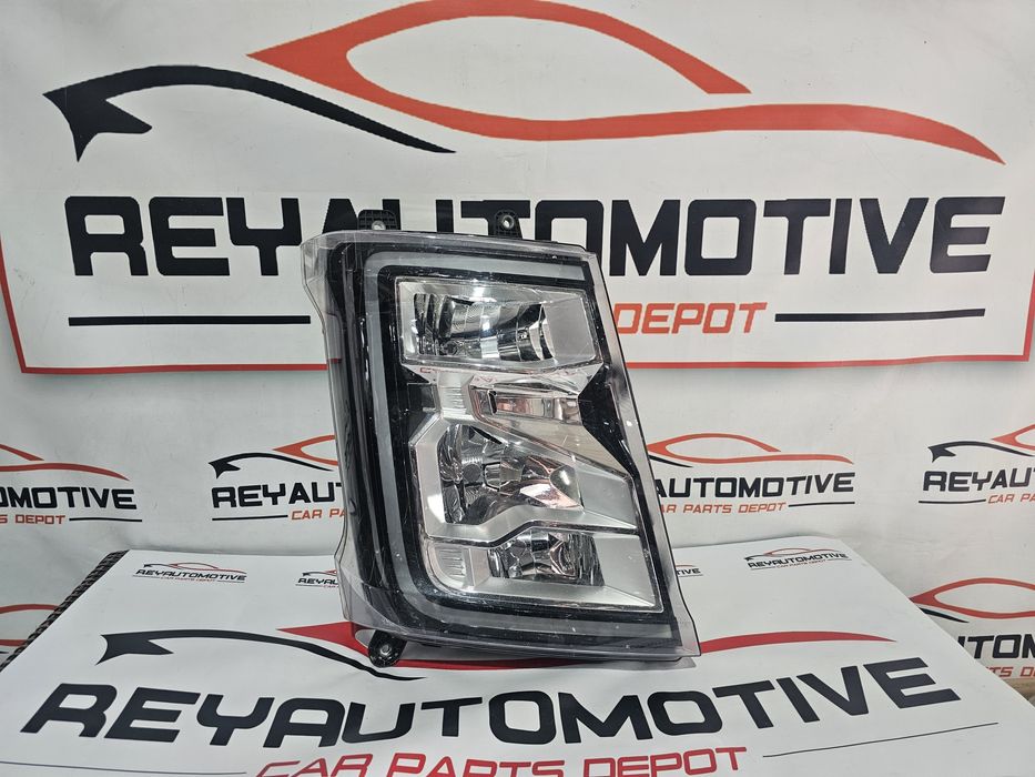 Far dreapta Ford F-Max FMax dupa 2018 cod JC46-13W029-AG