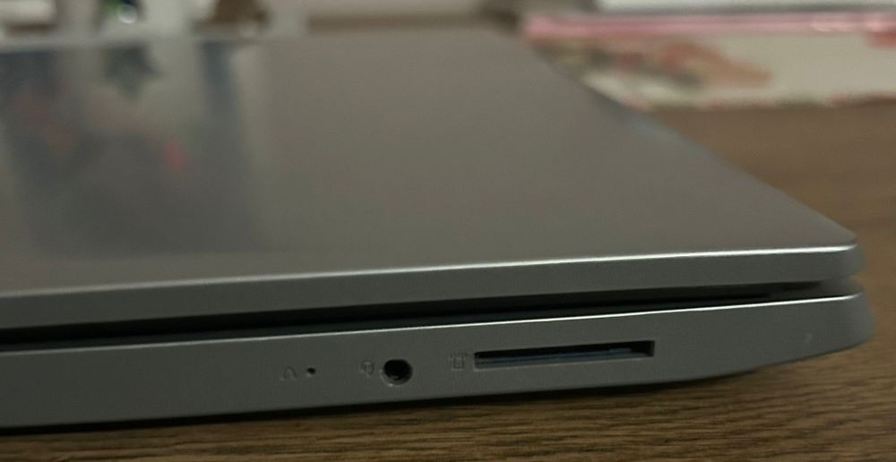 Laptop lenovo ideapad + încărcător original