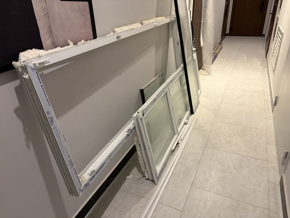 Продам двери  окна пластиковые