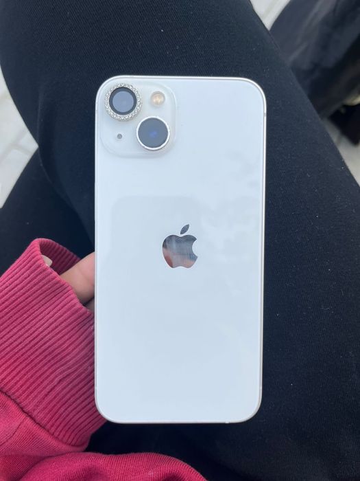 iPhone 13 в хорошем состоянии
