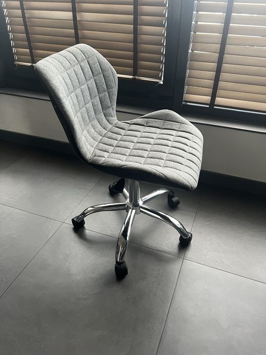 Козметичен Стол  NEW YORK – 2г гаранция и безплатна доставка