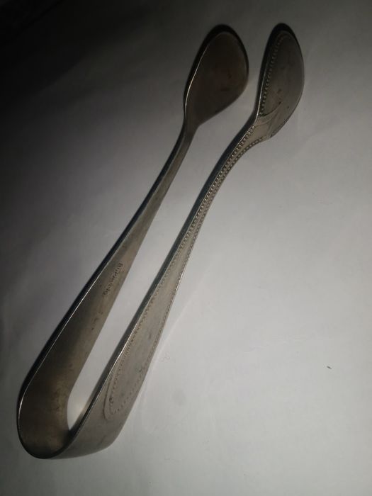 Продаются подставки для столовых приборов и щипцы