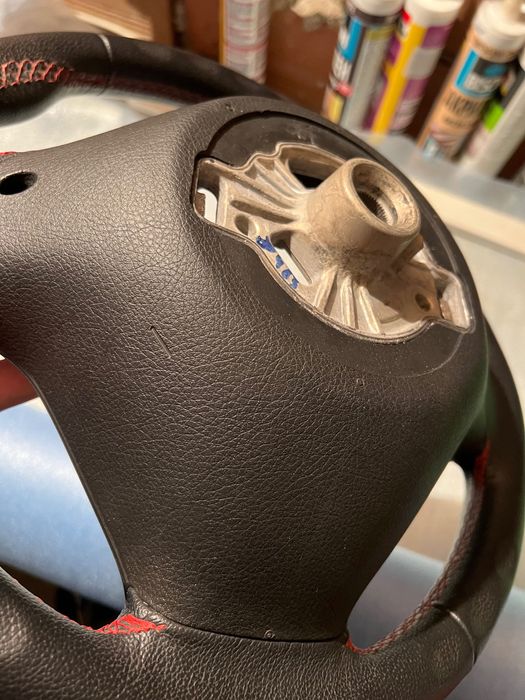 BMW F30, F31 LCI Кожен волан с air bag