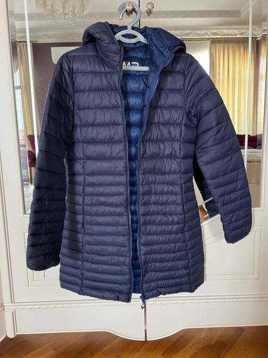 Пальто и куртки для девушек