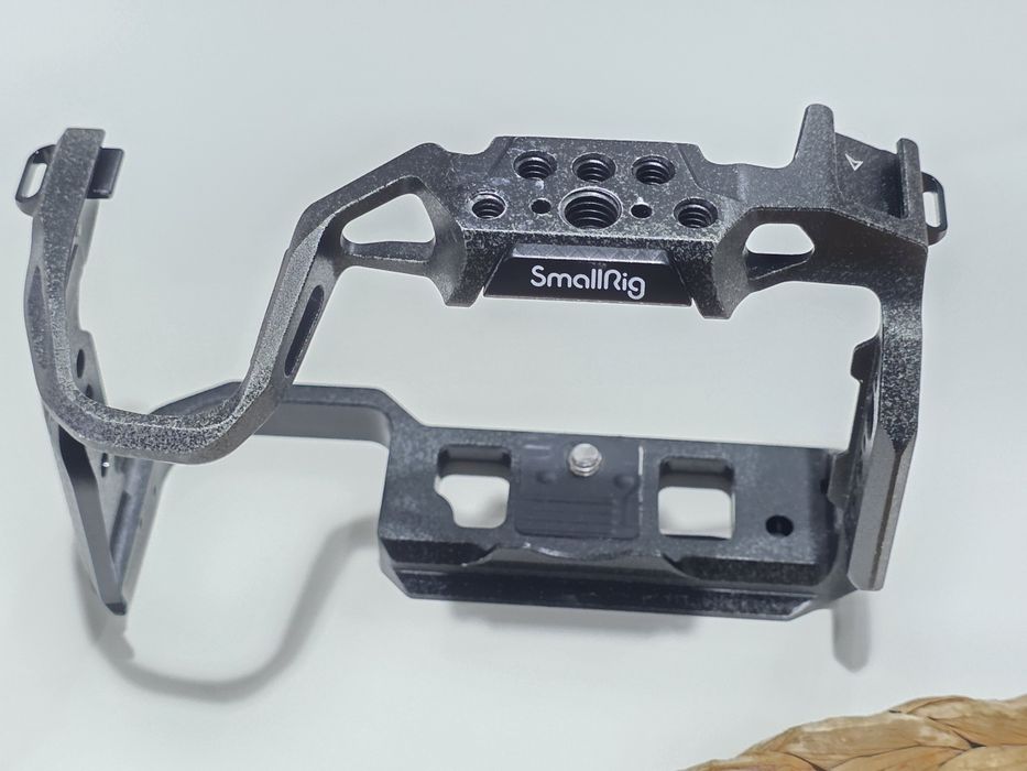 Smallrig blackmamba, клетка для Canon R7
