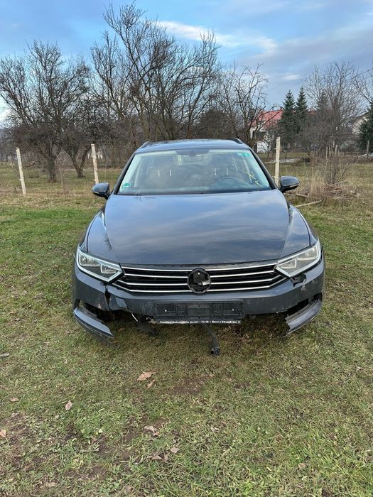 Vw passat 2.0 diesel usor avariat/lovit fab 08.2015