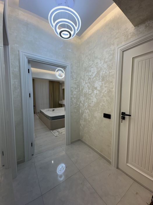 Цум (Ц-7) 2-х комнатна квартира 7-этаж 5 минут 110 школа метро Ойбек