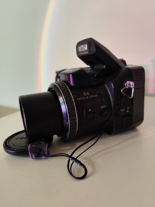 Фотоапарат Fujifilm Finepix s602 Zoom