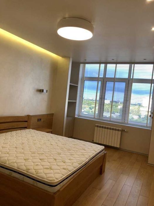 Продава се Двустаен апартамент в София, Център - 65 кв.м за 2939 €/кв.м - Снимка #2