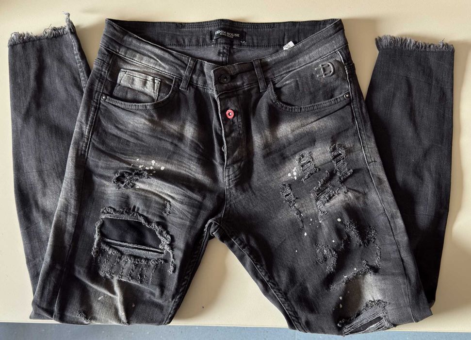 Продавам DSQ2 дънки и къси панталонки