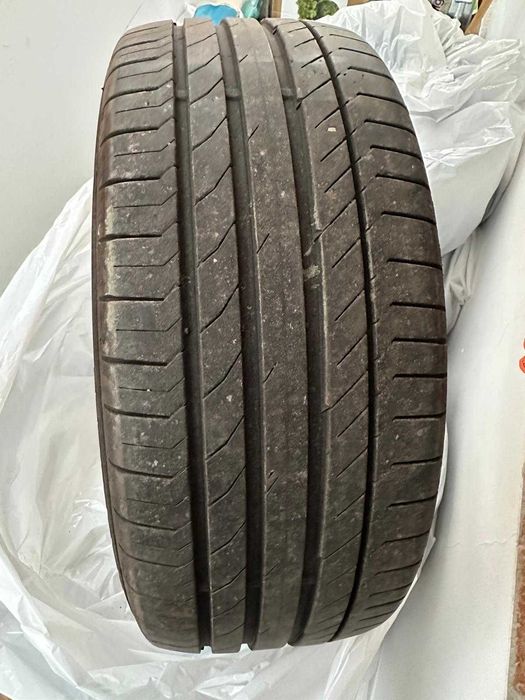 Set 4 anvelope CONTINENTAL 235/50R18