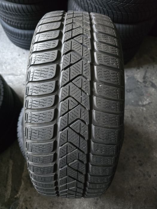 Pirelli 215/55 R17 94H MS iarnă
