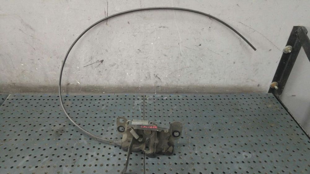 Broasca capota dodge caliber
