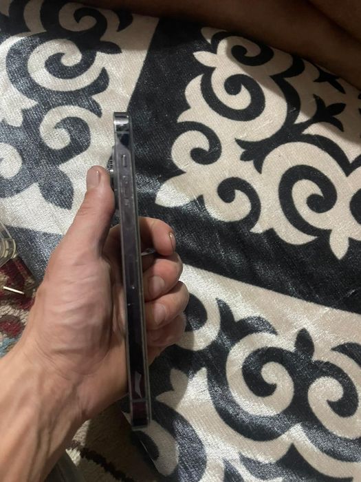 Продам айфон 14 про макс
