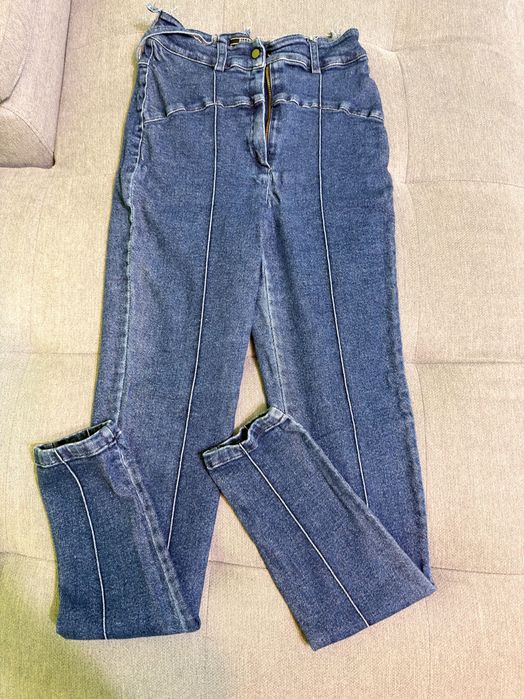 Палто и дънки Алеса