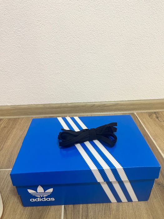 Нови обувки Adidas Campus 00s черни унисекс модел