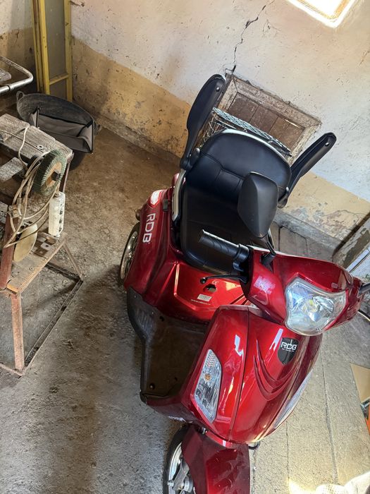 Scuter electric RDG