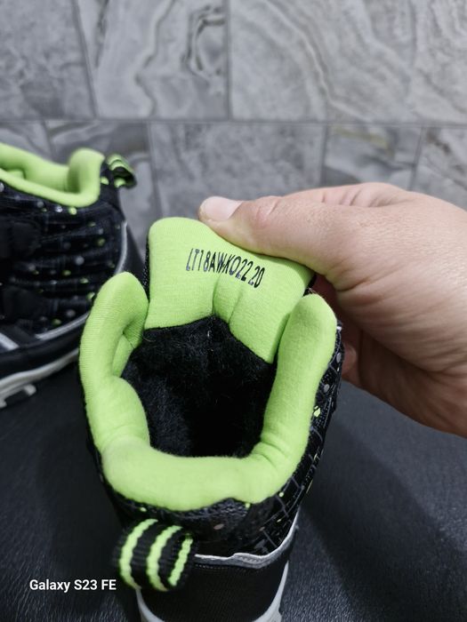 Продам зимние сапожки