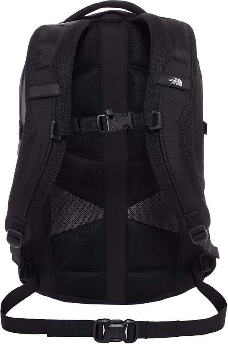 Продавам раница The North Face Borealis (Black)