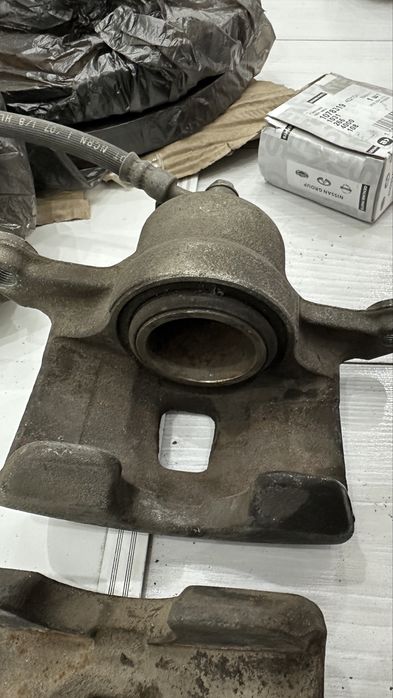 Суппорт, тормозной диск, задний барабан правый, колодки