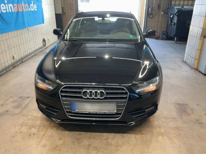 Audi A4 2.0 TDI Attraction 2013