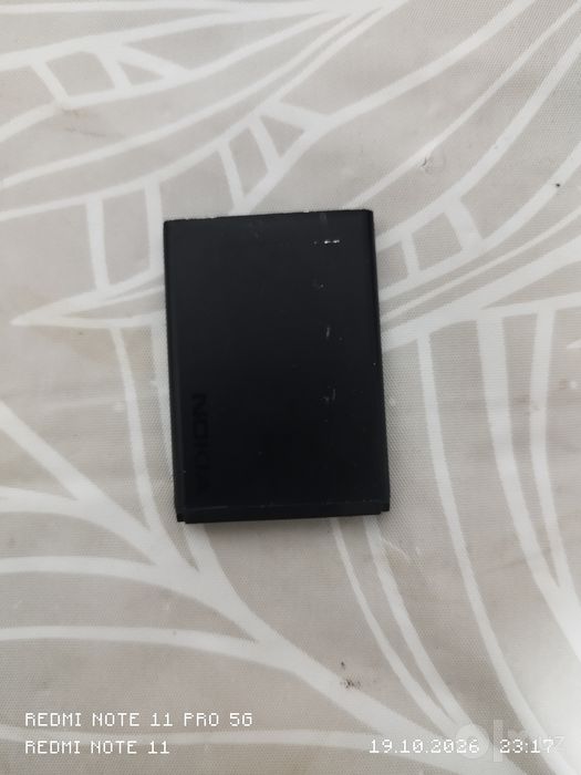 Продам Nokia N2720 Flip на запчасти