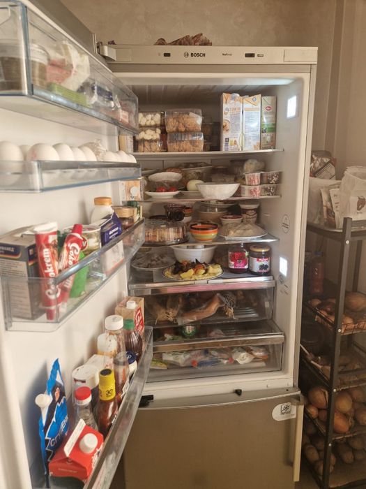 холодильник Bosch KGN57AL22