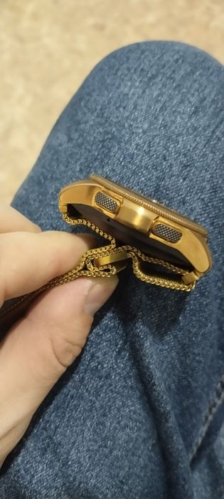 Samsung watch 42mm r810