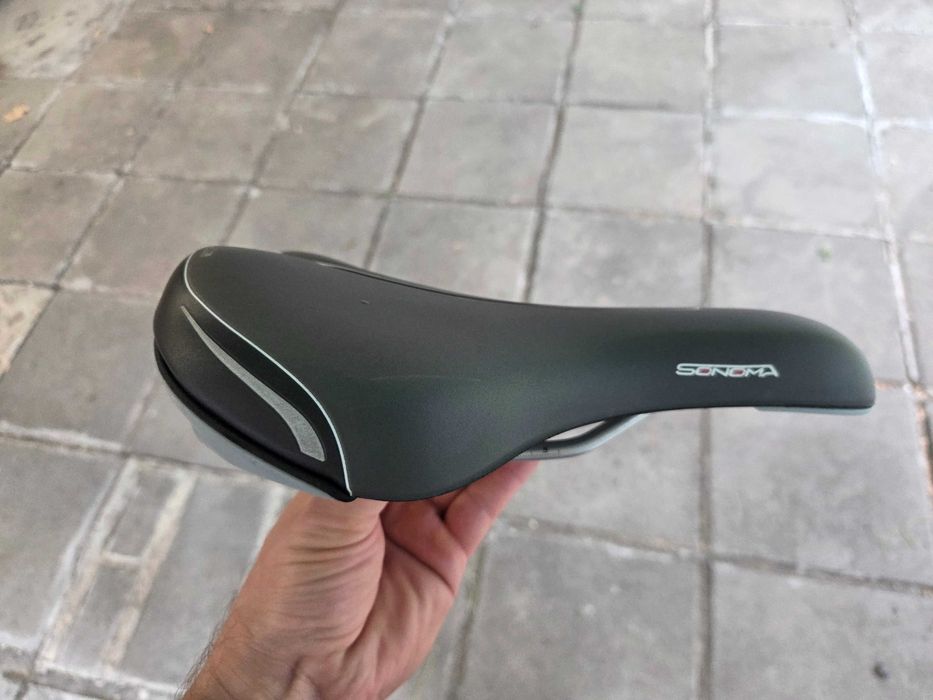 Удобна седалка за велосипед колело / Specialized Selle Italia Sonoma Gel