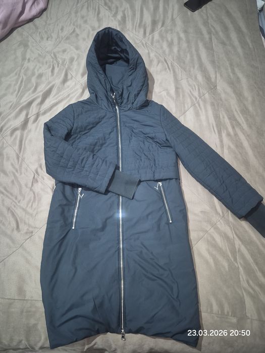 Продам куртку весеннюю
