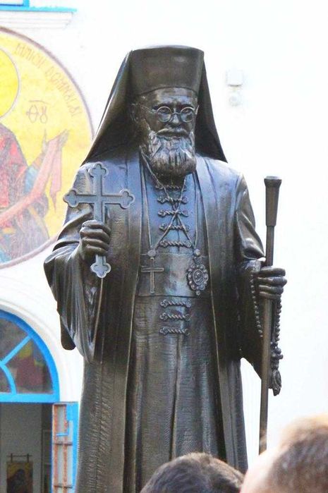 Busturi si statui comemorative la comanda - sculptura dupa poze
