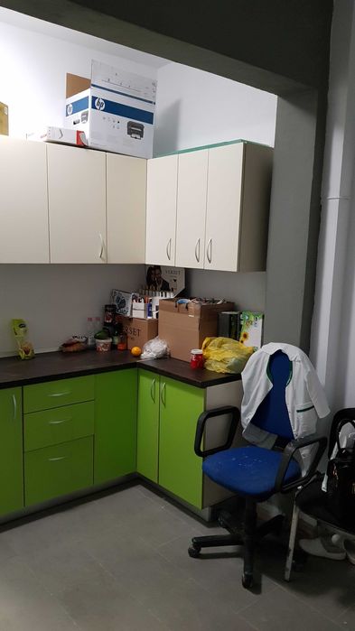 Mobilier farmacie complet – oficină, depozit,vestiar, chicineta, birou