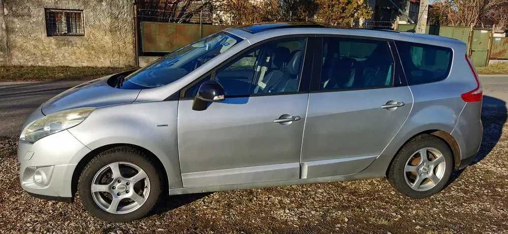 RENAULT Grand Scenic