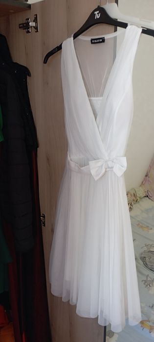 Rochiță albă superbă