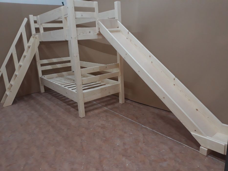 TRANSPORT GRATUIT.Pat etajat-supraetajat din lemn masiv.Cod 2002
