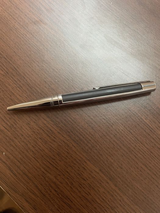 Se vinde pix S.T DUPONT PARIS ,  pix pentru colectionari!