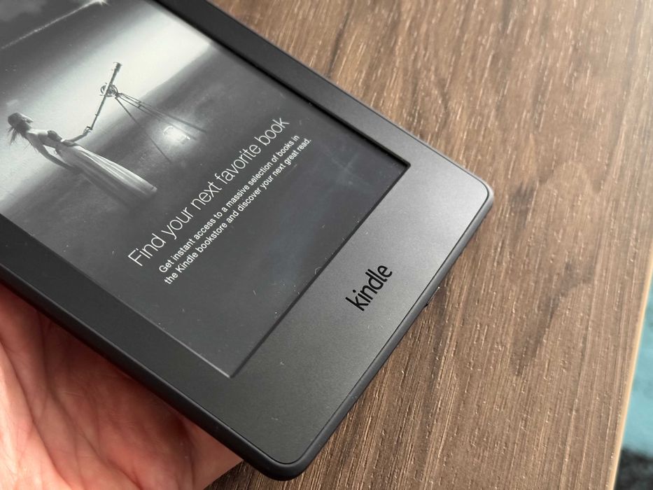 Amazon Kindle Paperwhite 3 (7th Generation) - Stare excelentă!