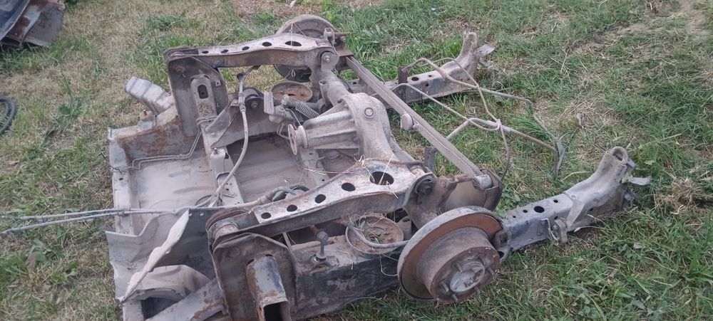 Делика булка задний мост