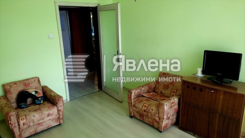Продава се Двустаен апартамент в Бургас, Изгрев - 61 кв.м за 1886 €/кв.м - Снимка #3