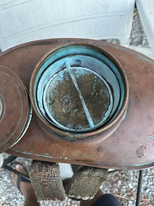 Медна пръскачка работеща