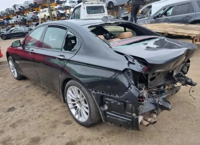 capota bara fata grila trager armatura intaritura far stanga dreapta radiator apa clima compresor ac panou clima BMW Seria 7 F01 lci 750 i xdrive, an 2015, motor 4.4 benzina 330kw 449cp dezmembrez