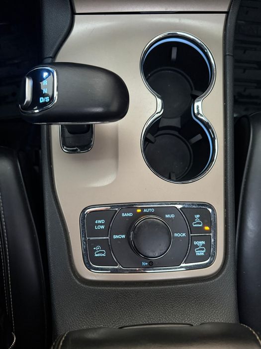 Jeep Grand Cherokee Overland 3.0d, 130.000 KM, Full Option