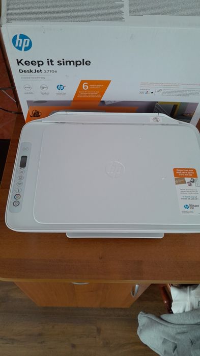 Vînd imprimanta hp
