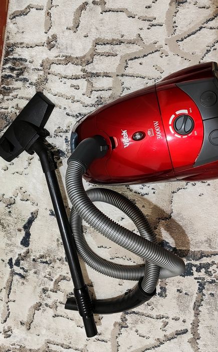 пилесос Vitek 3000watt
