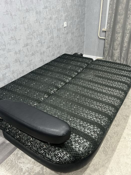 Продам диван. Самовывоз