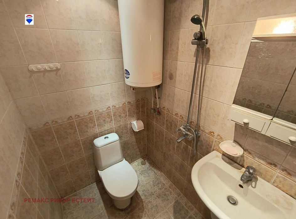 Дава се под наем Двустаен апартамент в Русе, Широк център - 60 кв.м за 204 € - Снимка #10