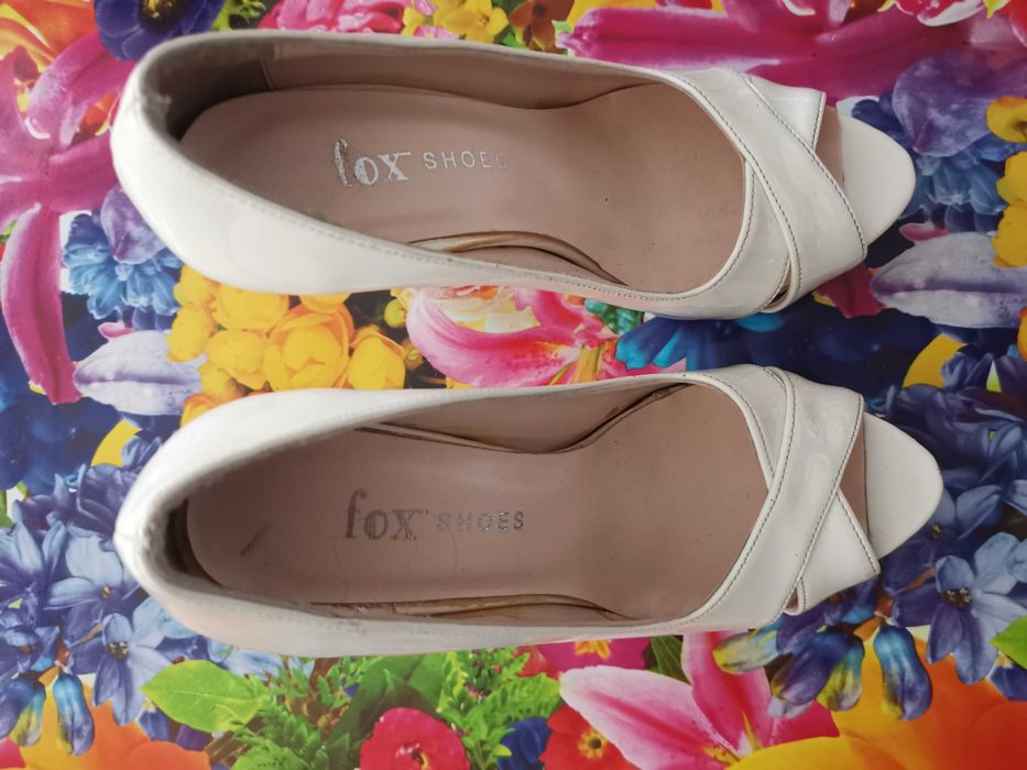 Нови запазени обувки